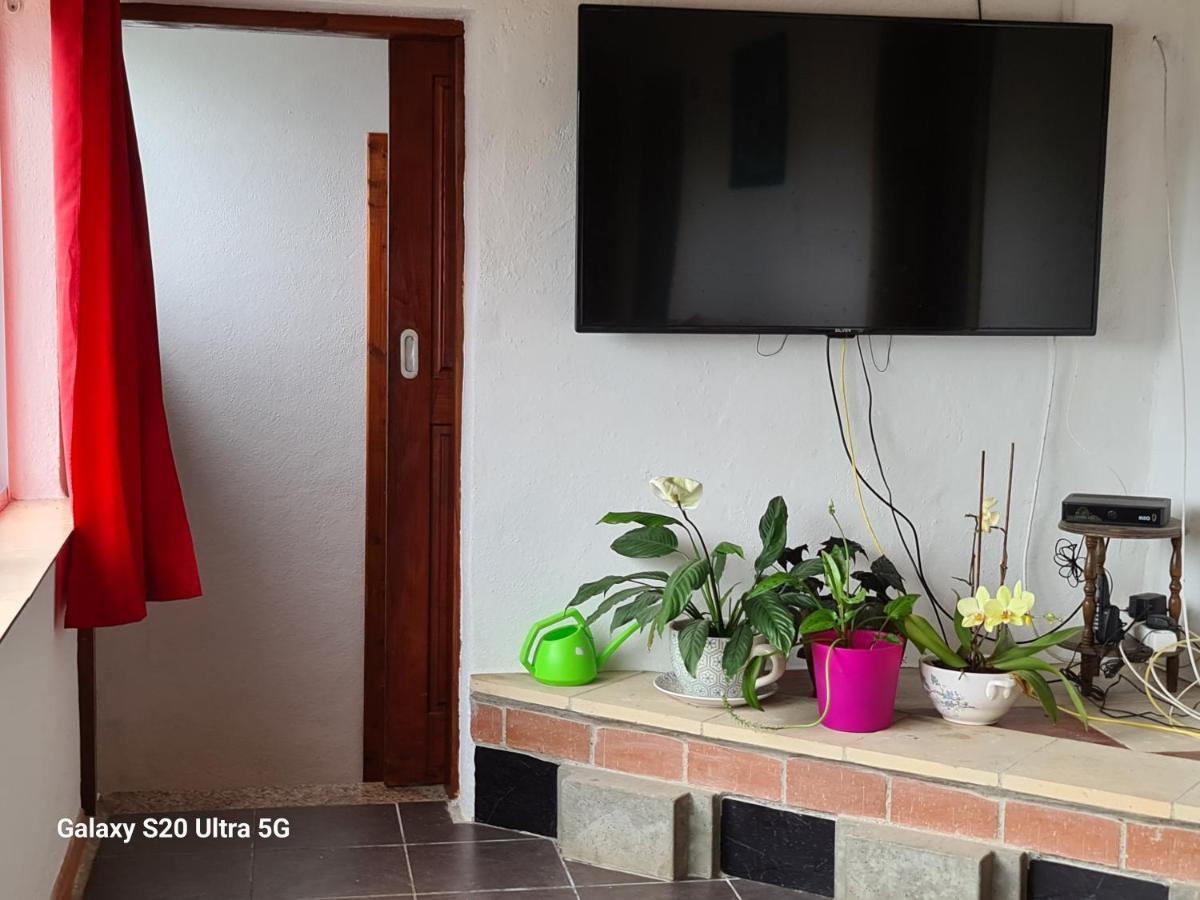 Ap Luso Brasileiro Hotel Lajes das Flores Exterior foto